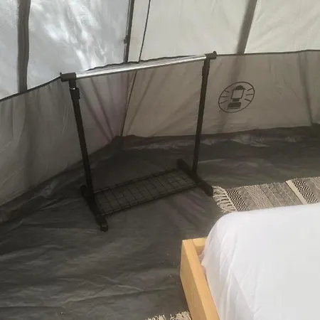 Barreira Beachfront Tents 11 Campeggio *