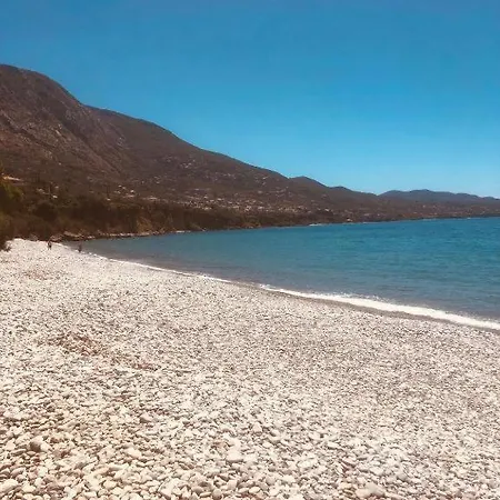 Barreira Beachfront Tents 11 * Верга-Каламата